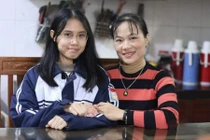 Cô giáo "lúc ở nhà mẹ cũng là cô giáo" nhận bằng khen của Bộ trưởng Bộ GD&ĐT