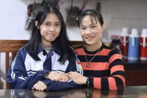 Cô giáo "lúc ở nhà mẹ cũng là cô giáo" nhận bằng khen của Bộ trưởng Bộ GD&ĐT