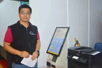 Máy in có thể tự gửi email báo cáo khi… hết giấy