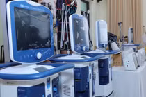 Máy thở dòng cao Puritan Bennett 980.