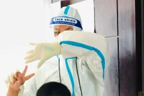 Các bệnh nhi Covid-19 cũng vui mừng đón tết đoàn viên giữa các bệnh viện dã chiến.