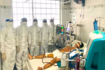Bác sĩ Bạch Mai chi viện cho An Giang: Nỗ lực triển khai kỹ thuật cao để cứu sống bệnh nhân COVID-19 nặng