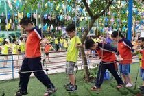 Học sinh nghỉ hè vẫn bị 'nhốt' trong 4 bức tường vì dịch COVID-19