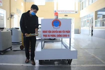 Robot vận chuyển nhu yếu phẩm