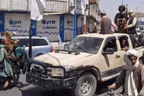 Chiến sự Afghanistan: Taliban chiếm tiếp 2 thành phố thuộc tỉnh 