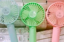 Hiểm hoạ từ quạt mini cầm tay giá rẻ