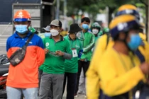 Ứng dụng gấp rút giao bộ xét nghiệm cho shipper tại TP.HCM