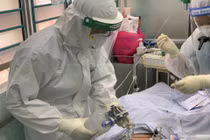 Lạm dụng toa thuốc truyền tay điều trị Covid-19 cho trẻ: Tác hại khôn lường