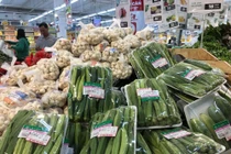 Các siêu thị bảo đảm đủ hàng hóa phục vụ nhân dân