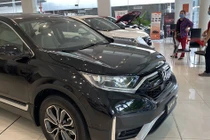 Giá ôtô tiếp tục giảm