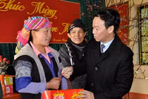 Yên Bái: Tặng quà cho gần 15.400 hộ nghèo nhân dịp Tết Nguyên đán Tân Sửu 2021