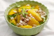  Ngan hầm bí đỏ trị đau đầu