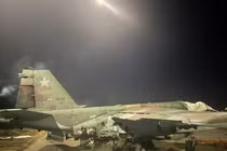 Su-25 trúng tên lửa MANPAD, động cơ bị vỡ nát. Ảnh RVvoenkor