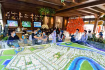 Đầu tư dài hạn đang trở thành lựa chọn của các nhà đầu tư trong bối cảnh nền kinh tế còn tiềm ẩn nhiều rủi ro.