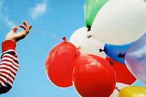 Không chơi bóng bay trong ôtô