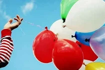 Không chơi bóng bay trong ôtô