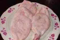 Bong bóng lợn hầm lá ngải