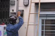 Hà Nội yêu cầu chủ nhà trọ cam kết không trục lợi tiền điện 