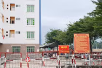 Một người nhảy lầu tử vong trong khu cách ly ở Bình Dương