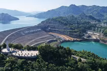 Thủy điện Hòa Bình mở rộng: Cẩn trọng trong quá trình thi công