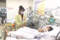 Bạn đọc Báo KH&ĐS hỗ trợ bệnh nhân nghèo bị uốn ván