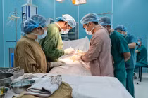 "Gãy súng" vì bị tai nạn giao thông 