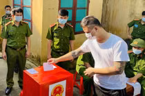 Bầu cử trong trại tạm giam