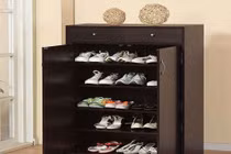 Không nên để giày dép trong nhà