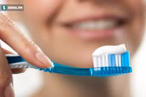 Thói quen đánh răng sai 90% người mắc phải: Làm ướt bàn chải trước khi đánh răng