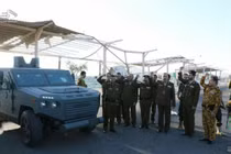 Chiến sự Yemen: Houthi giới thiệu xe bọc thép tự chế tạo và lực lượng xuồng vũ trang tấn công