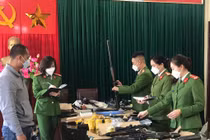 Công an TP Thái Nguyên kiểm đếm, niêm phong tang vật.