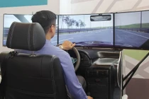 Lùi sử dụng phần mềm mô phỏng dạy lái ô tô đến 2022