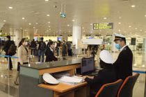  Căng mình ngăn Covid-19 để đón Tết an lành