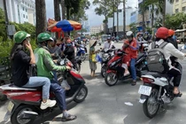 Các ứng dụng gọi xe tăng giá dịch vụ