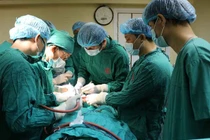 Lấy khối u dị dạng tĩnh mạch “khổng lồ”