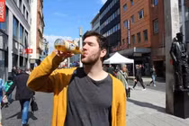 Buộc phải uống 20 lít nước/ngày nếu không sẽ chết