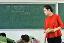 Hủy quyết định tuyển giáo viên không quá 30 tuổi