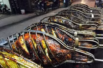 Không tạo thói quen ăn đồ nướng