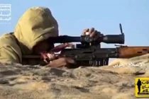 Chùm video xạ thủ bắn tỉa Houthi, tử thần vô hình với Liên minh Ả rập Xê út