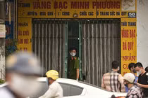 Chi cục trưởng thi hành án tử vong do rượu có chất độc Cyanua