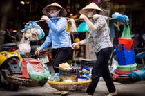 Giảm thiểu tác động đại dịch Covid-19: Gói hỗ trợ đầu tiên đã tắc, ai "hứng" được đợt hai?