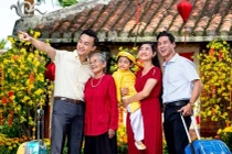 Du lịch "trốn" Tết như nào để không bị coi là bất hiếu?