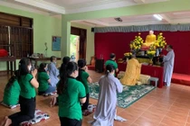 Khán giả nhiều nơi cúng 49 ngày cho Phi Nhung