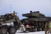 Cụm binh lực NATO diễn tập chiến đấu trong điều kiện mùa đông khắc nghiệt ở Estonia