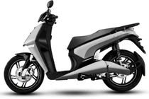 Nếu tính toán kỹ và có kế hoạch thì xe máy điện giúp tiết kiệm được tiền triệu mỗi tháng so với chạy xe xăng.