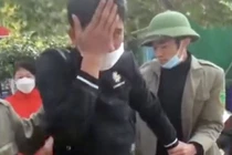 Nóng: Trộm xe máy bất thành bị người dân tóm gọn