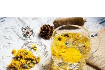 Trà hoa cúc trị cao huyết áp 