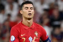 Bồ Đào Nha 2-2 Pháp: Ronaldo lập cú đúp