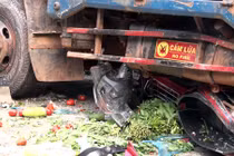 Khởi tố vụ ôtô tải tông chết 5 phụ nữ trước chợ