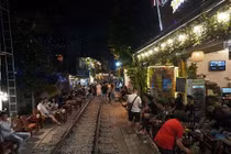 Giải tán “ Phố cà phê đường tàu”